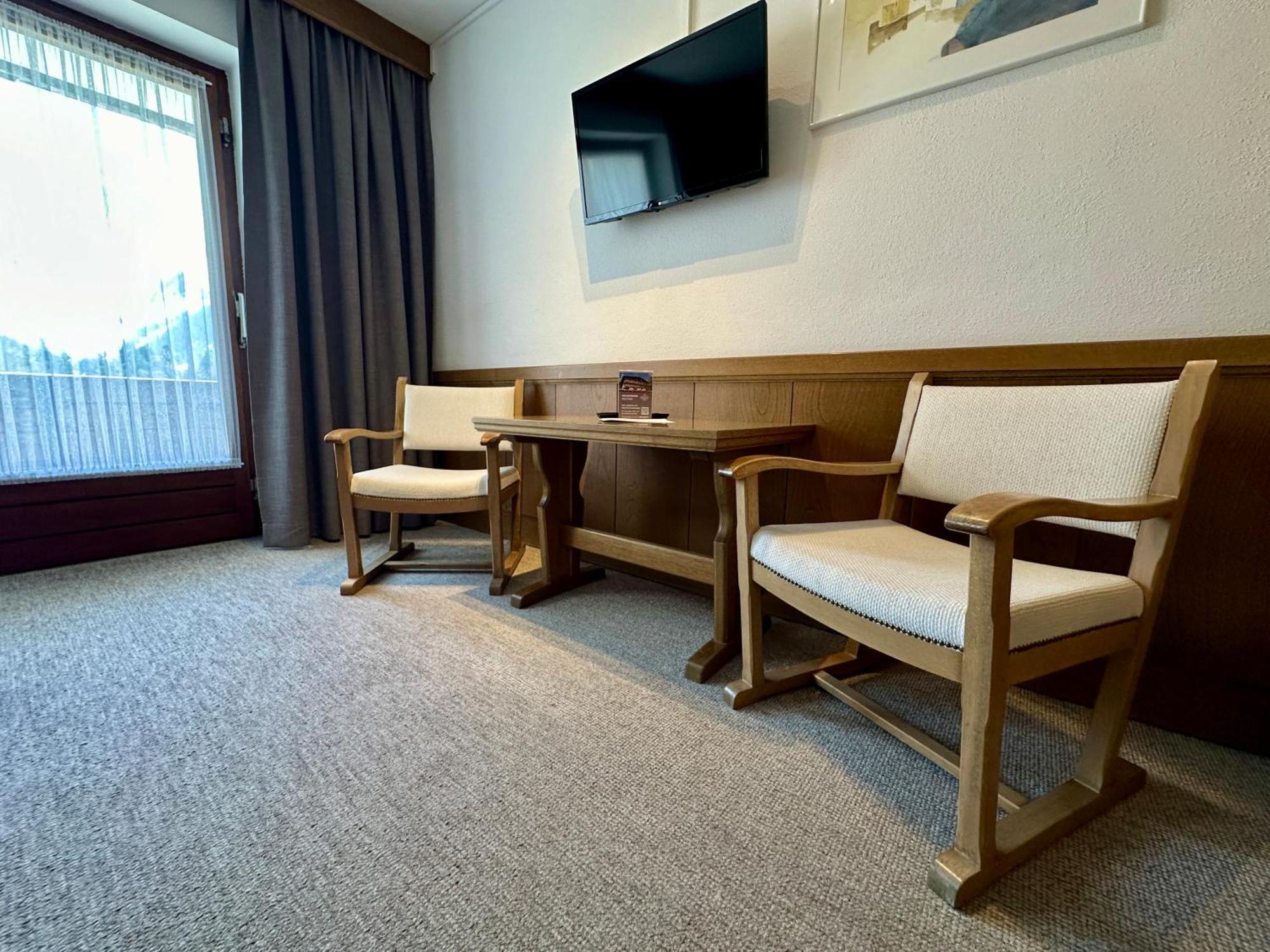 Hotel Zirbenhof Sankt Leonhard im Pitztal Habitación foto