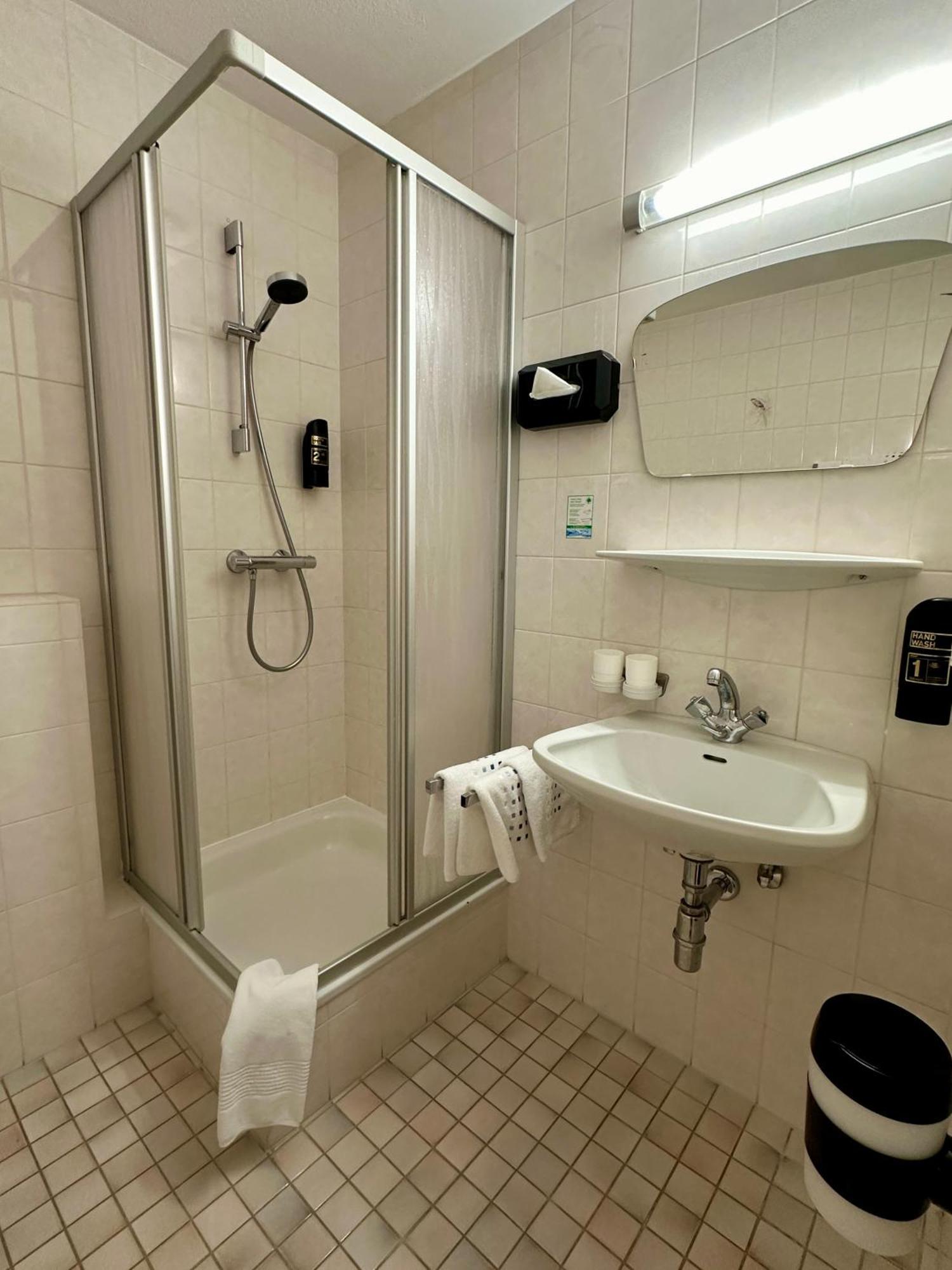 Hotel Zirbenhof Sankt Leonhard im Pitztal Habitación foto