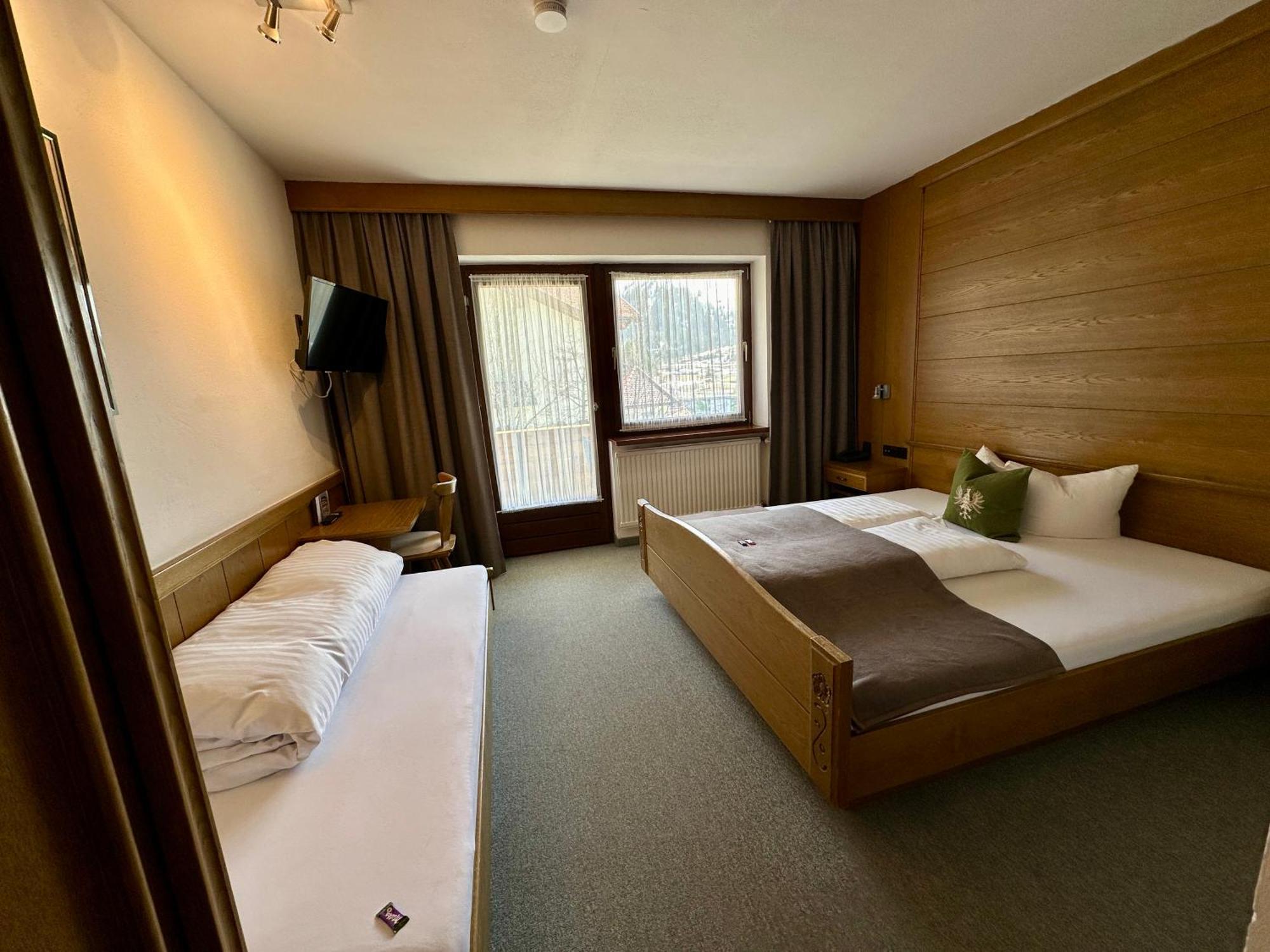 Hotel Zirbenhof Sankt Leonhard im Pitztal Habitación foto