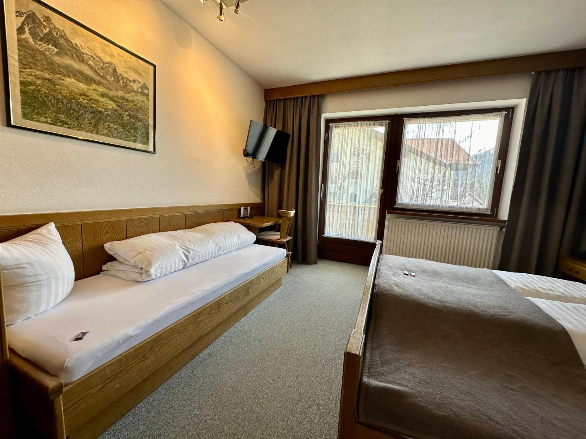 Hotel Zirbenhof Sankt Leonhard im Pitztal Habitación foto