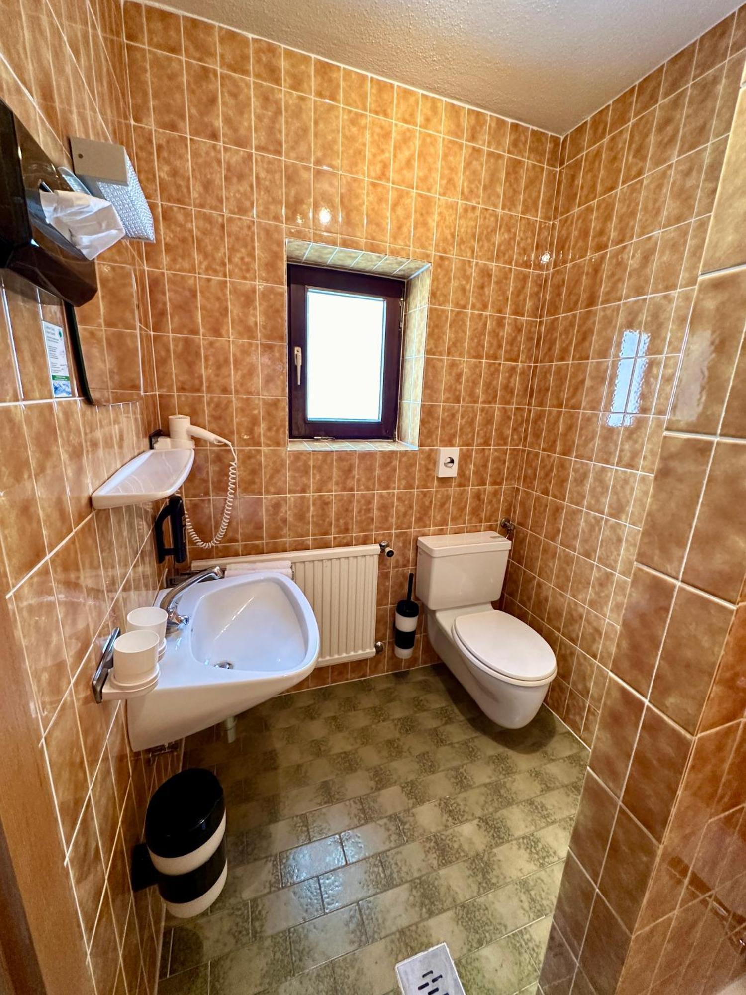 Hotel Zirbenhof Sankt Leonhard im Pitztal Habitación foto